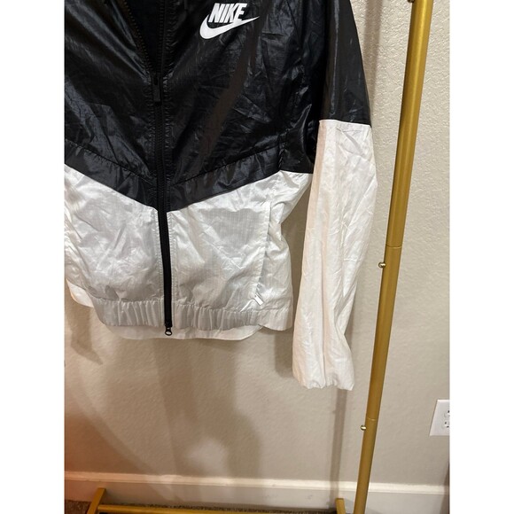 Nike Zip Up Windbreaker Hoodie - Picture 3 of 9